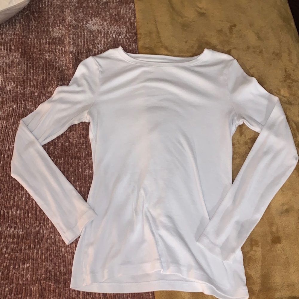 white long sleeve tee